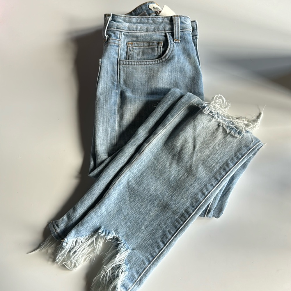 L’Agence size 24 jeans worn less than 5 times